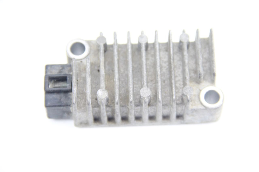 photo de REGULATEUR CHARGE YAMAHA TW 125 (1998 - 2002)