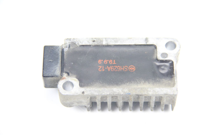 photo de REGULATEUR CHARGE YAMAHA TW 125 (1998 - 2002)