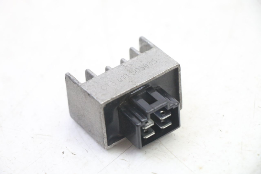 photo de REGULATEUR CHARGE PEUGEOT TWEET 4T 50 (2014 - 2019)