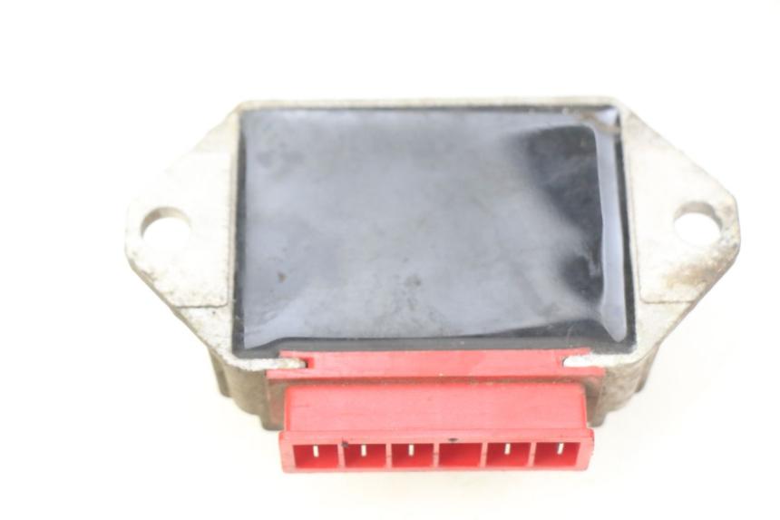 photo de REGULATEUR CHARGE PIAGGIO TYPHOON 50 (1993 - 1999)