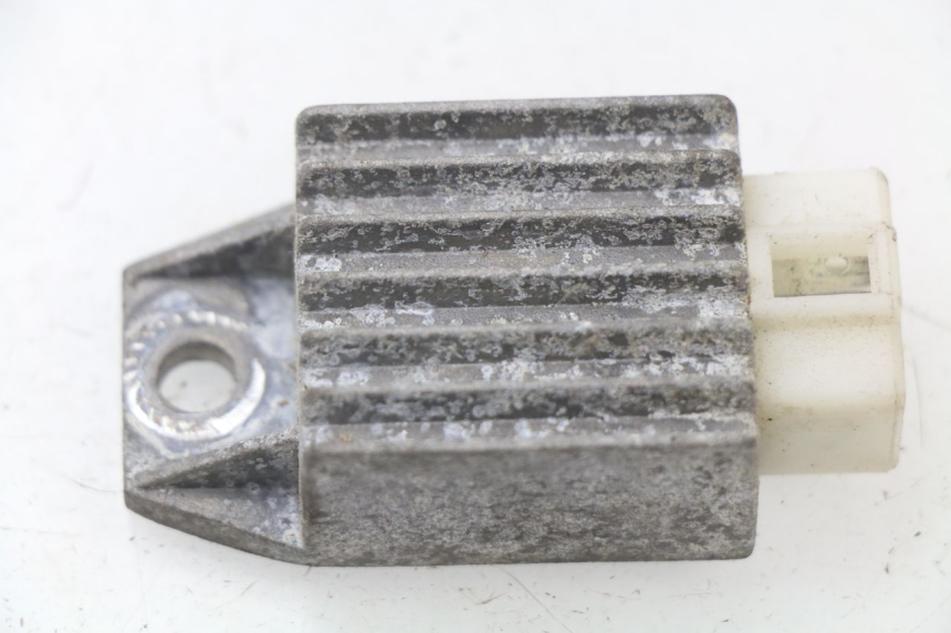 photo de RÉGULATEUR DE CHARGE PEUGEOT V-CLIC VCLIC 50 (2007 - 2013)