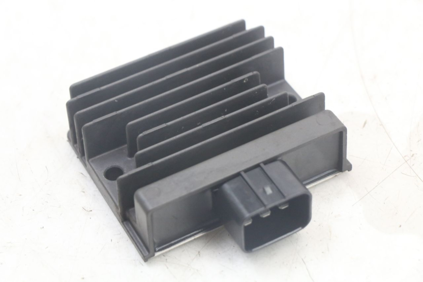 photo de REGULATEUR CHARGE KAWASAKI VERSYS ABS 650 (2015 - 2018)