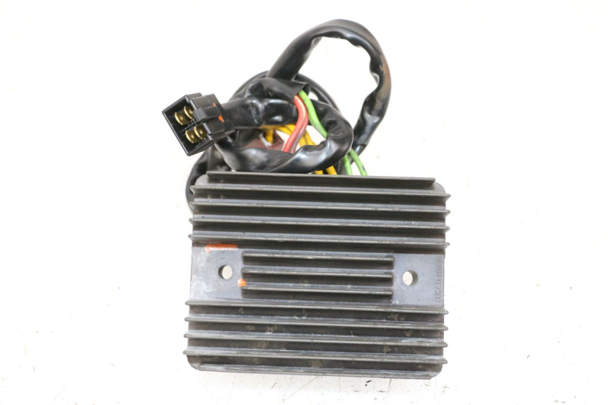 photo de REGULATEUR CHARGE PIAGGIO VESPA GTS SUPER IE 125 (2009 - 2016) - Vue principale