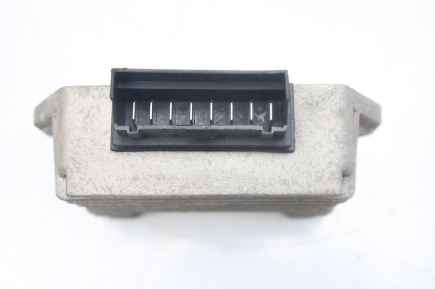 photo de REGULATEUR CHARGE PIAGGIO VESPA S 2T 50 (2007 - 2014)