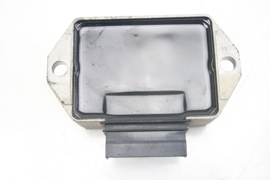 photo de REGULATEUR CHARGE PIAGGIO VESPA S 2T 50 (2007 - 2014)