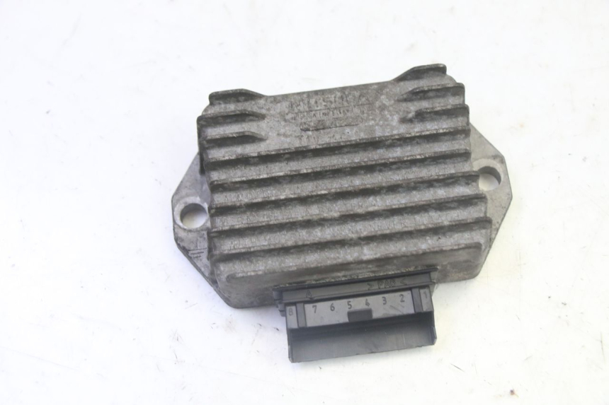 photo de REGULATEUR CHARGE PIAGGIO VESPA S 2T 50 (2007 - 2014)
