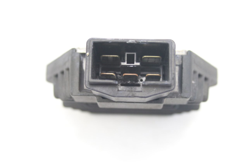 photo de REGULATEUR CHARGE HONDA VFR FI RC46 800 (1998 - 2001)