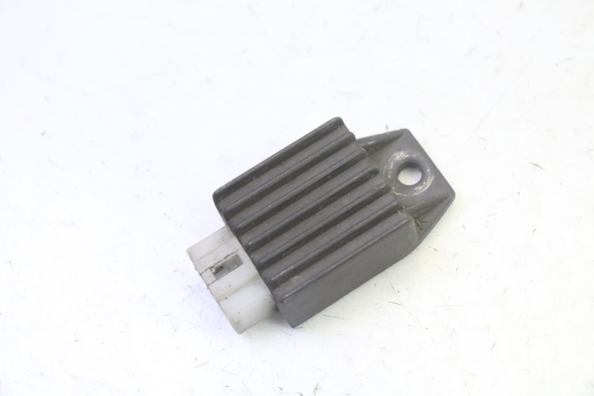 photo de REGULATEUR CHARGE PEUGEOT VIVACITY NEW 2T 50 (2008 - 2017)