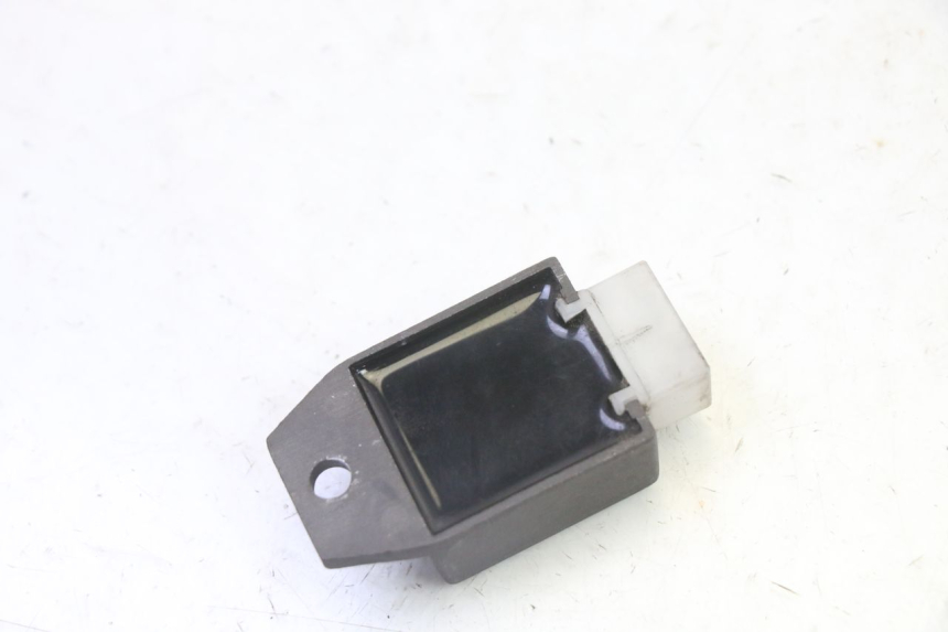 photo de REGULATEUR CHARGE PEUGEOT VIVACITY NEW 2T 50 (2008 - 2017)