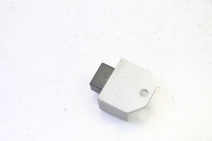 photo de RÉGULATEUR DE CHARGE PEUGEOT VIVACITY NEW 4T 50 (2008 - 2017)