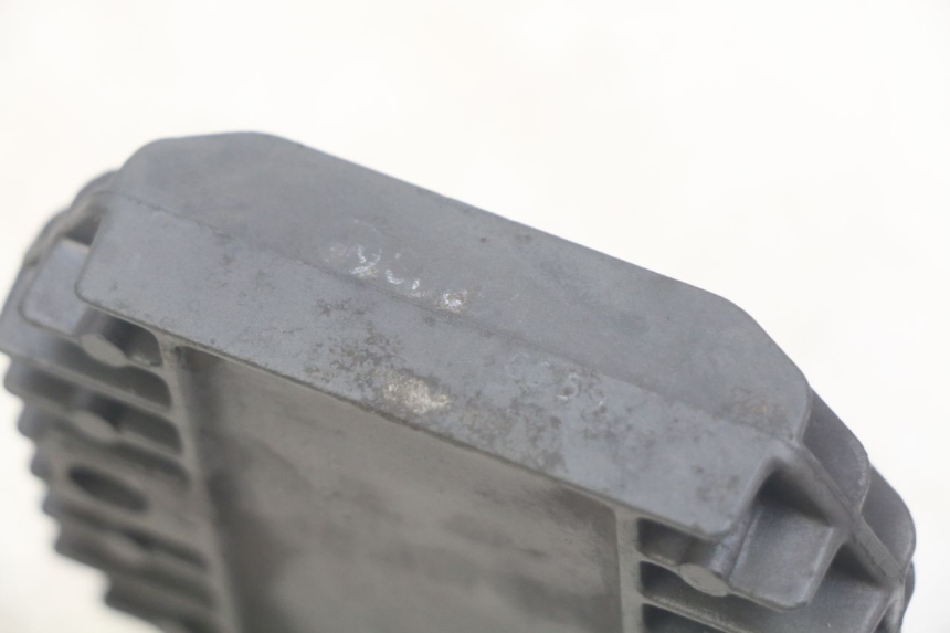 photo de REGULATEUR CHARGE YAMAHA XMAX X-MAX 125 (2006 - 2009) - Détail de la pièce