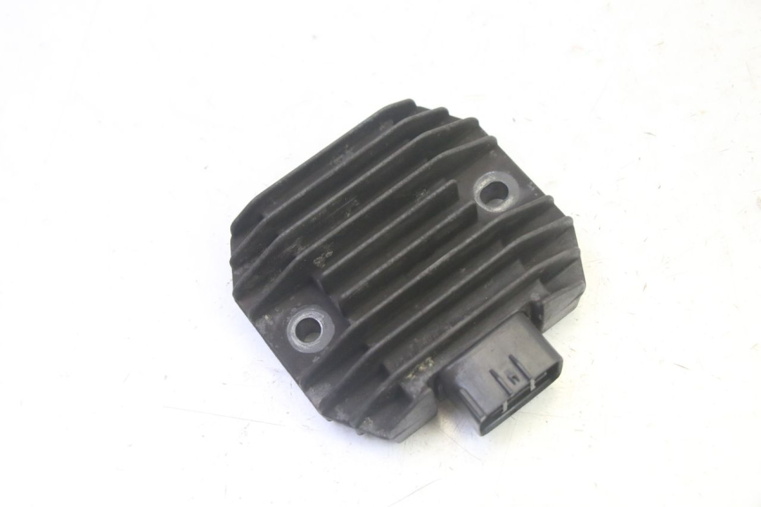 photo de RÉGULATEUR DE CHARGE YAMAHA X-MAX XMAX 250 (2006 - 2009)