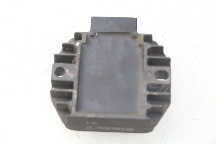 photo de REGULATEUR CHARGE PIAGGIO X9 EVOLUTION 125 (2003 - 2007)