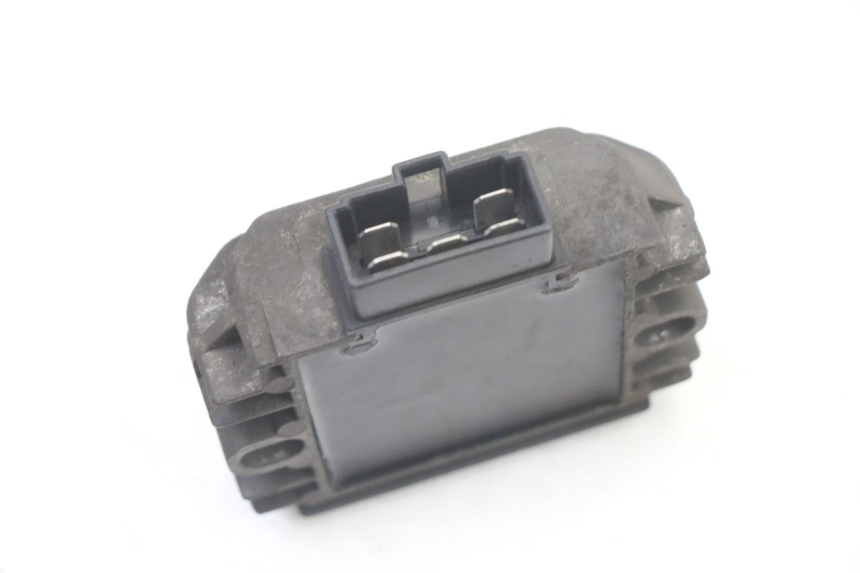 photo de REGULATEUR CHARGE PIAGGIO XEVO - X EVO 125 (2007 - 2016)