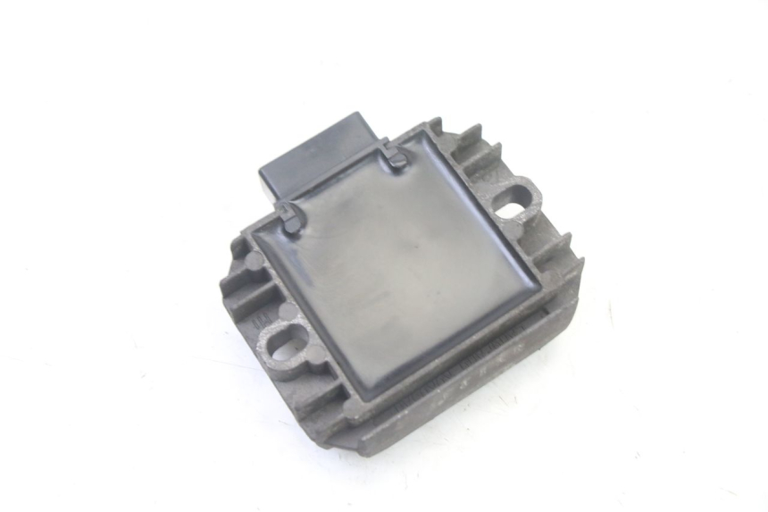 photo de REGULATEUR CHARGE PIAGGIO XEVO - X EVO 125 (2007 - 2016)