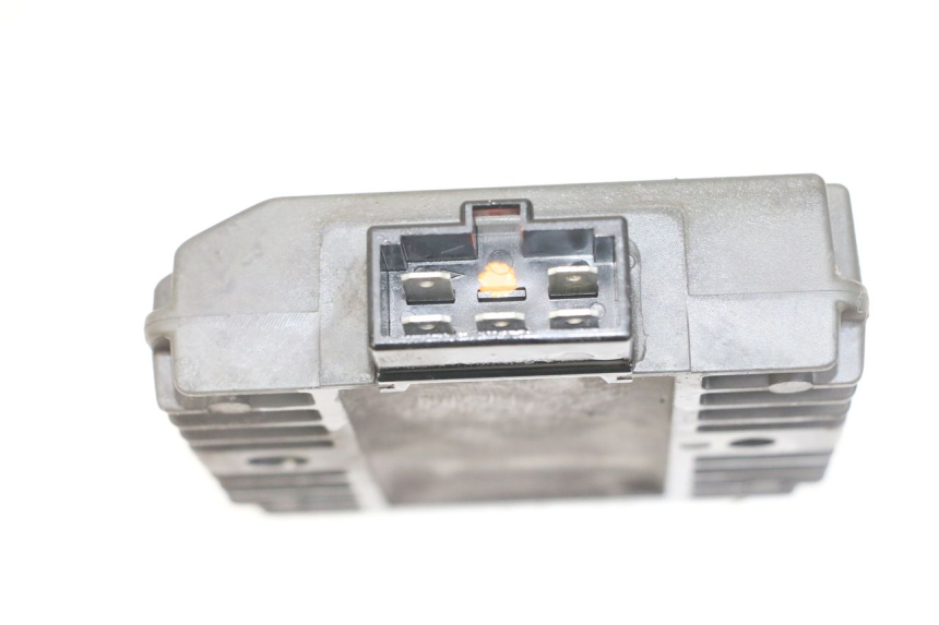 photo de REGULATEUR CHARGE YAMAHA XJ6 ABS 600 (2008 - 2016)