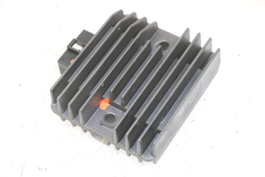 photo de REGULATEUR CHARGE YAMAHA XJ6 ABS 600 (2008 - 2016)