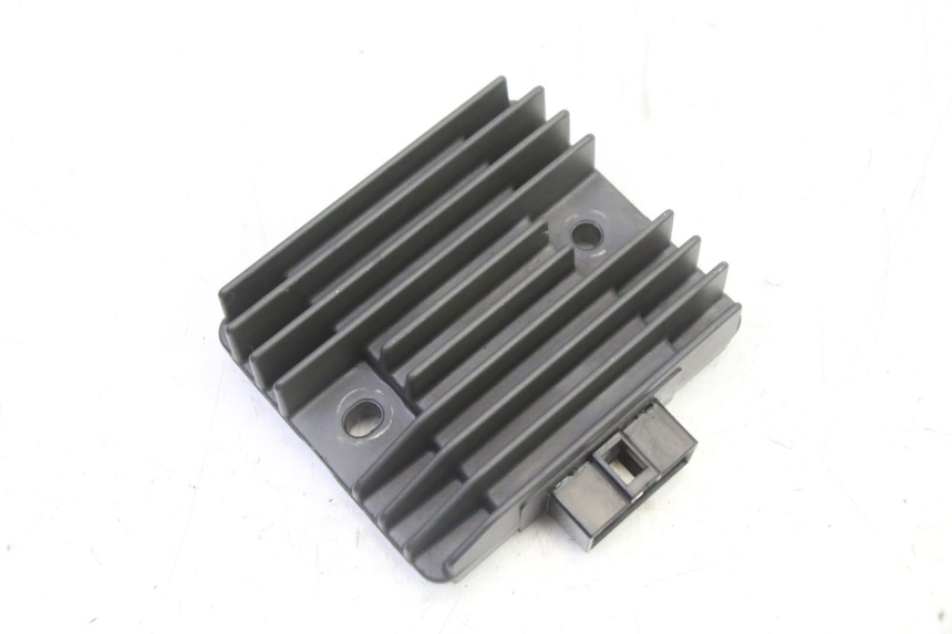 photo de REGULATEUR CHARGE YAMAHA XJ6 ABS 600 (2008 - 2016)