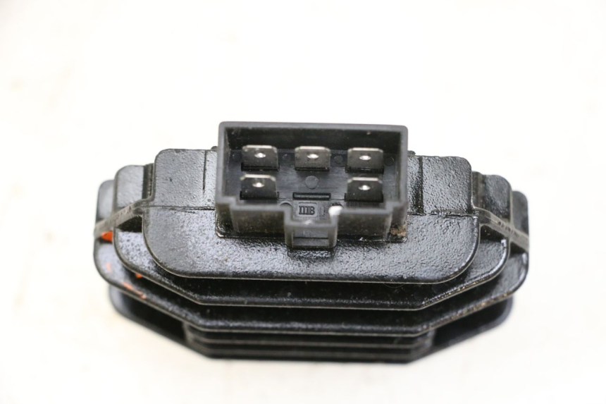 photo de REGULATEUR CHARGE YAMAHA XJN DIVERSION 600 (2000 - 2003)