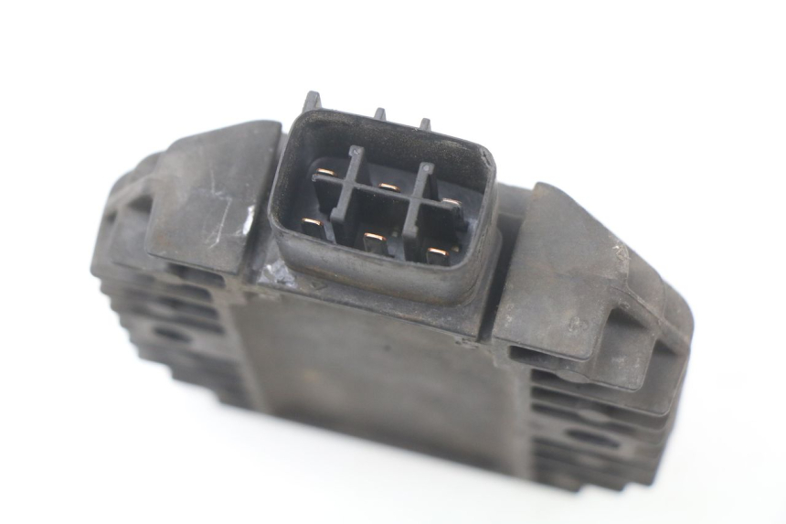 photo de REGULATEUR CHARGE YAMAHA XMAX X-MAX 125 (2006 - 2009)