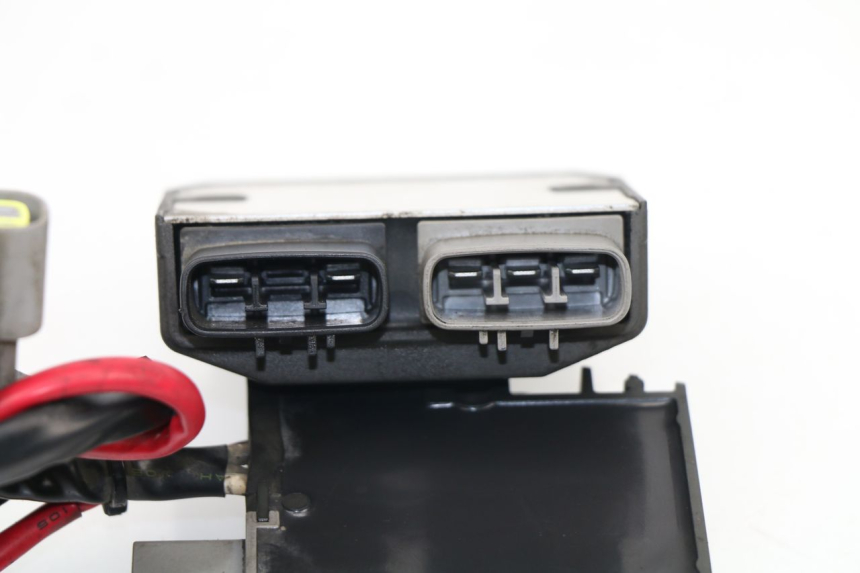 photo de REGULATEUR CHARGE YAMAHA FJR ABS 1300 (2006 - 2012)