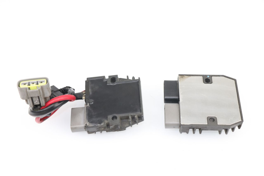 photo de REGULATEUR CHARGE YAMAHA FJR ABS 1300 (2006 - 2012)