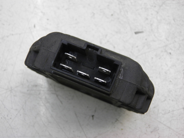 photo de REGULATEUR CHARGE YAMAHA X-MAX XMAX 125 (2010 - 2014)