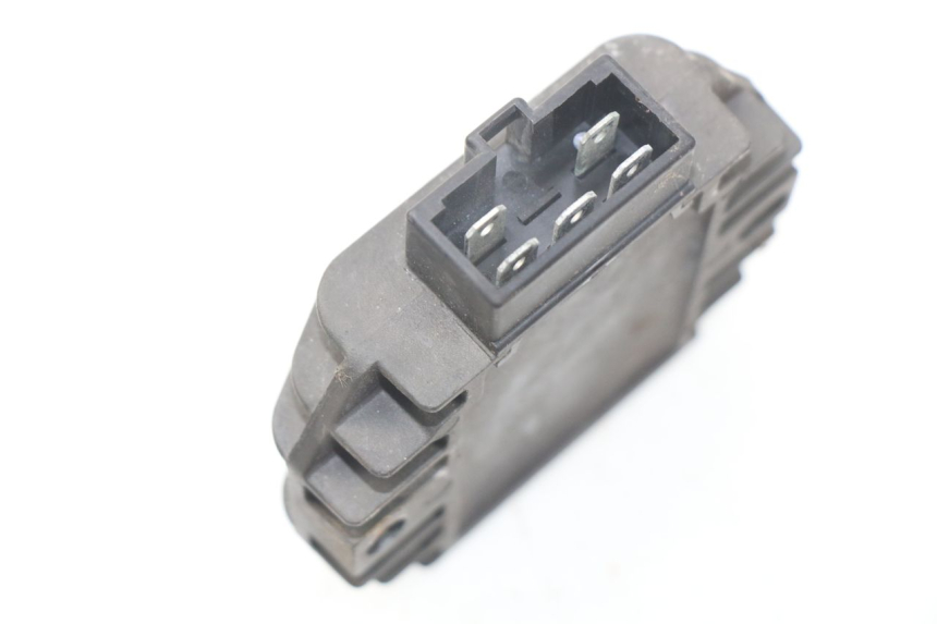 photo de RÉGULATEUR DE CHARGE YAMAHA YP MAJESTY 125 (1998 - 2001)
