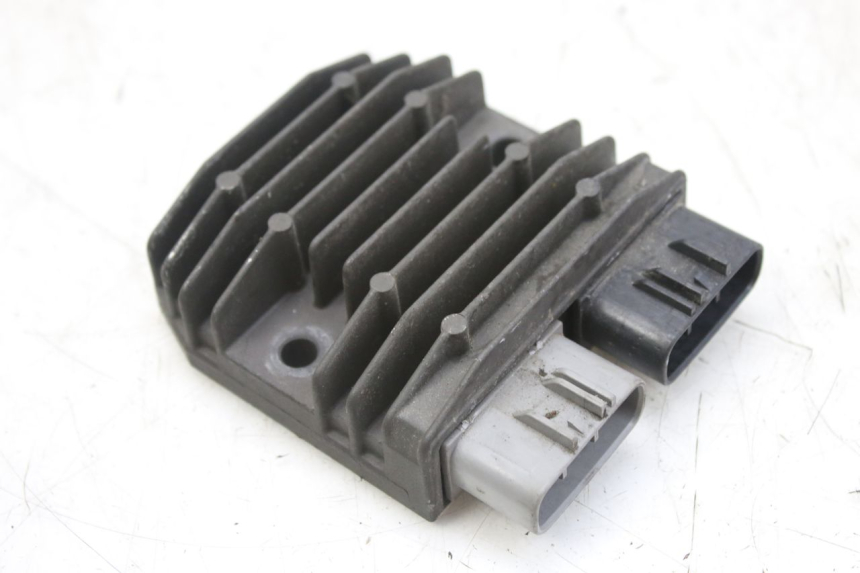 photo de REGULATEUR CHARGE YAMAHA YZF R1 1000 (2007 - 2008)