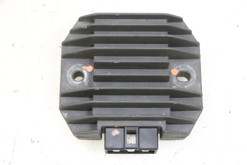 photo de REGULATEUR CHARGE KAWASAKI ZR 7 750 (1999 - 2001) - Vue principale