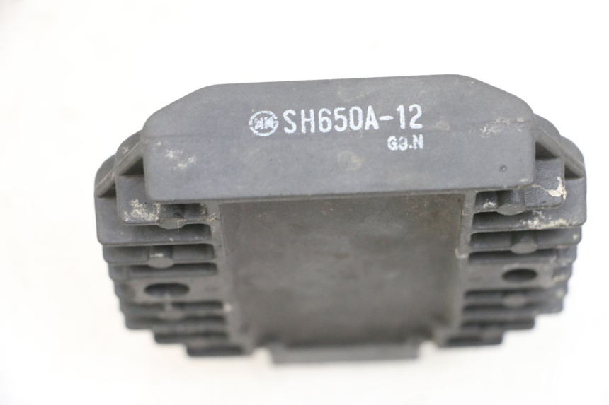 photo de REGULATEUR CHARGE KAWASAKI ZR 7 750 (1999 - 2001) - Zoom état d’usage