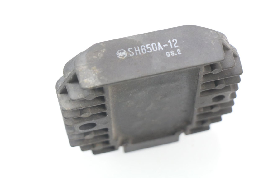 photo de REGULATEUR CHARGE KAWASAKI ZZR 600 (1995 - 2004)