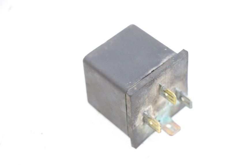 photo de RELAIS DEMARREUR MBK BOOSTER SPIRIT 50 (2004 - 2017) - Vue d’ensemble