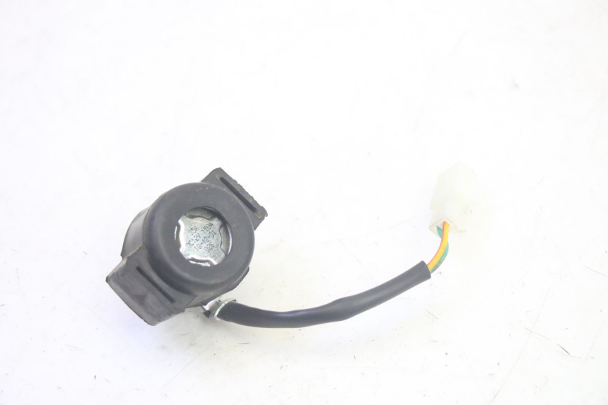 photo de RELAIS DEMARREUR SYM CROX 4T 50 (2016 - 2023) - Autre angle de vue