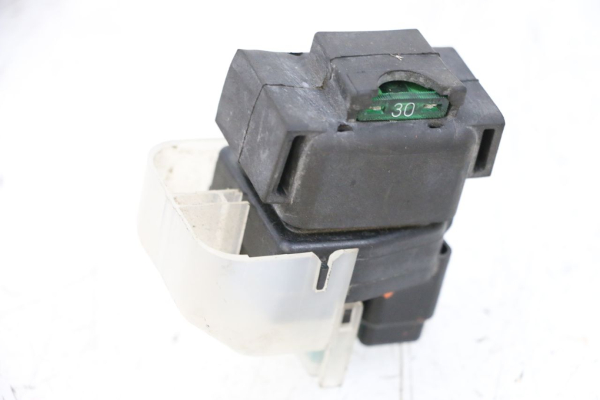 photo de RELAIS DEMARREUR SUZUKI GSXR GSX-R 1000 (2003 - 2004) - Vue d’ensemble