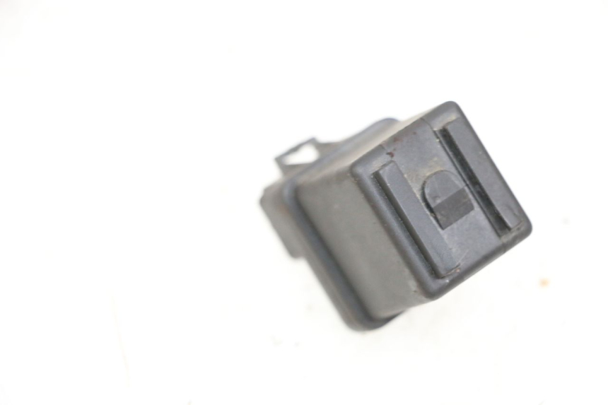 photo de RELAIS DEMARREUR PEUGEOT KISBEE 4T 50 (2018 - 2022) - Détail de la pièce