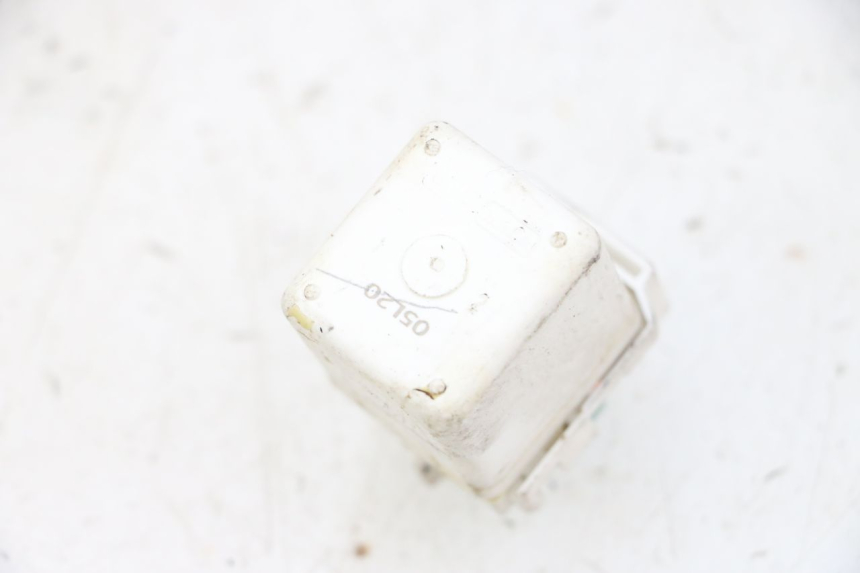 photo de RELAIS DEMARREUR PIAGGIO MP3 HPE 300 (2019 - 2026) - Zoom état d’usage