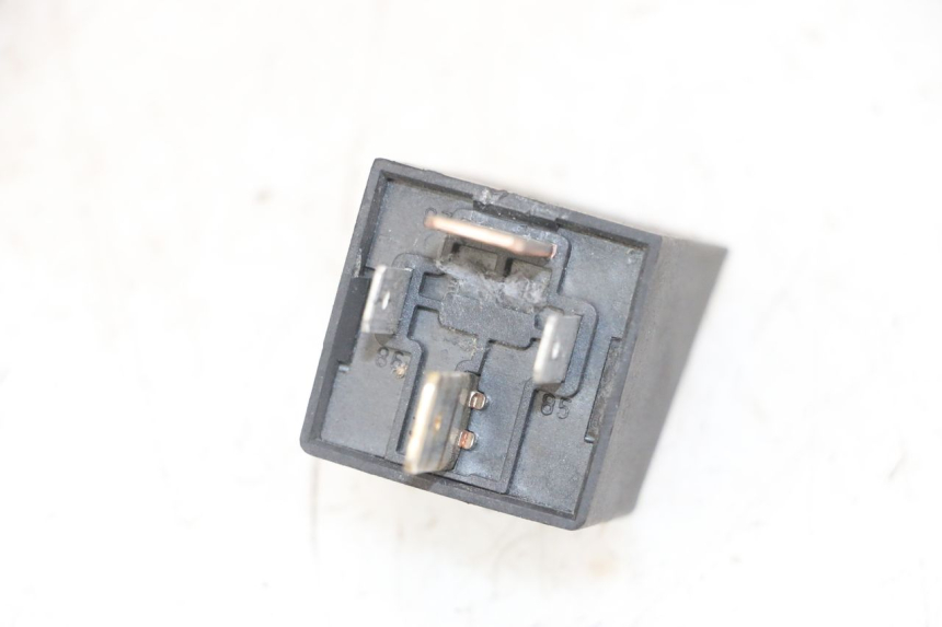 photo de RELAIS DEMARREUR GILERA NEXUS 125 (2009 - 2013)