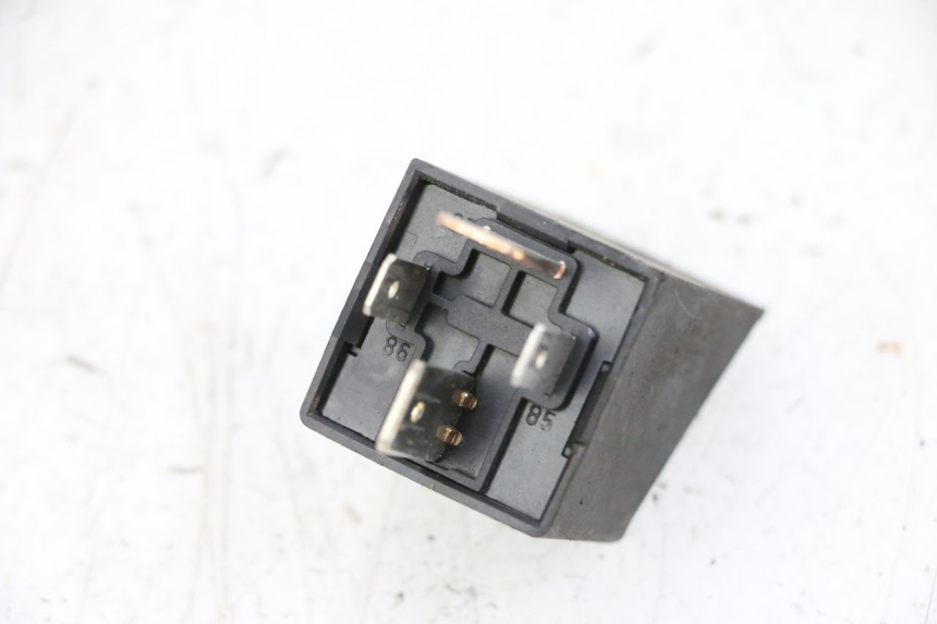 photo de RELAIS DEMARREUR PEUGEOT SATELIS 125 (2013 - 2018) - Autre angle de vue