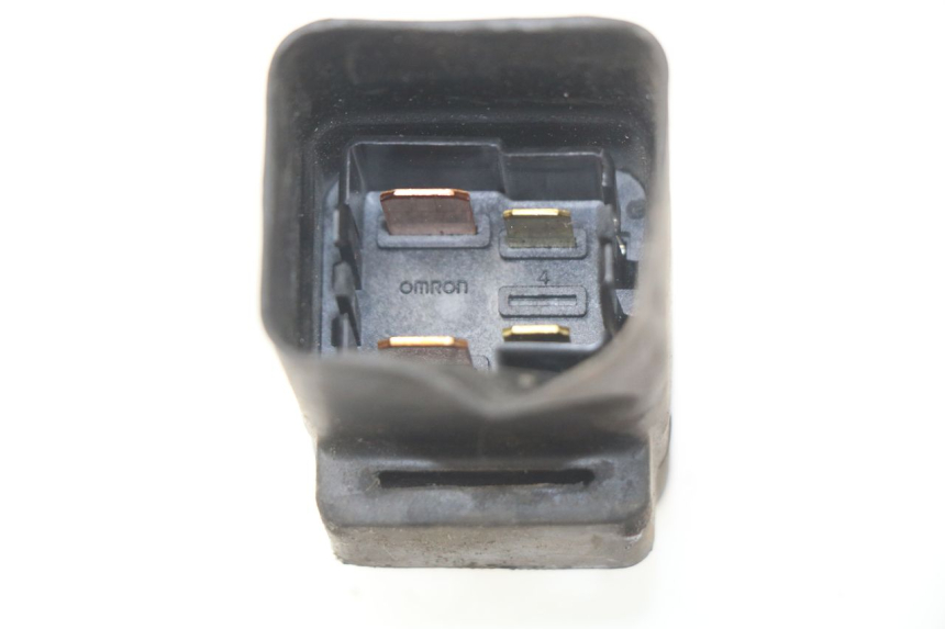 photo de RELAIS DEMARREUR YAMAHA SLIDER 50 (2004 - 2016) - Gros plan technique