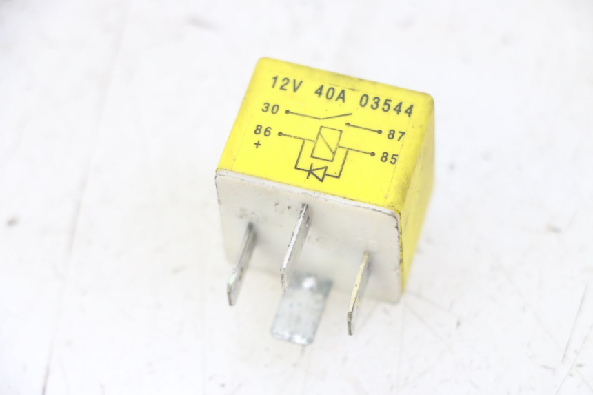 photo de RELAIS DEMARREUR PEUGEOT SPEEDFIGHT 2 LC 50 (2000 - 2009)