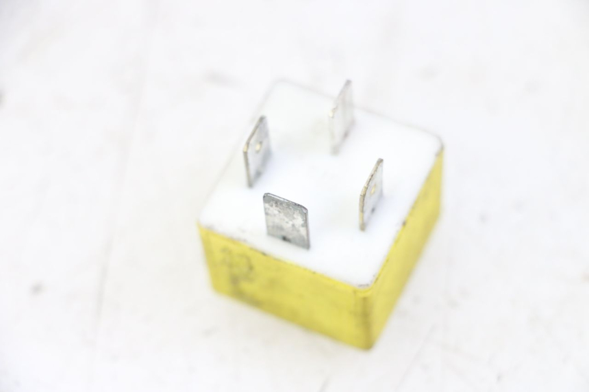 photo de RELAIS DEMARREUR PEUGEOT SPEEDFIGHT 2 LC 50 (2000 - 2009)