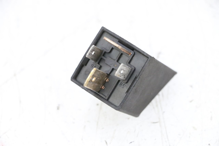 photo de RELAIS DEMARREUR PIAGGIO VESPA GTS SUPER IE 125 (2009 - 2016) - Détail de la pièce