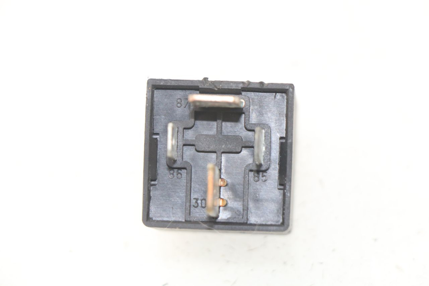 photo de RELAIS DEMARREUR PIAGGIO VESPA LX IE 125 (2010 - 2012)