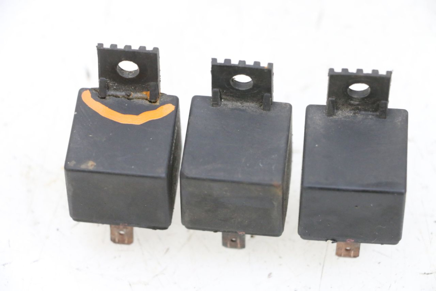 photo de RELAIS ELECTRIQUE ADIVA AD3 300 (2014 - 2020)