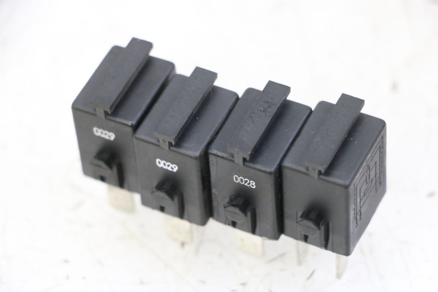 photo de RELAIS ELECTRIQUE BMW C1 125 (2000 - 2003)