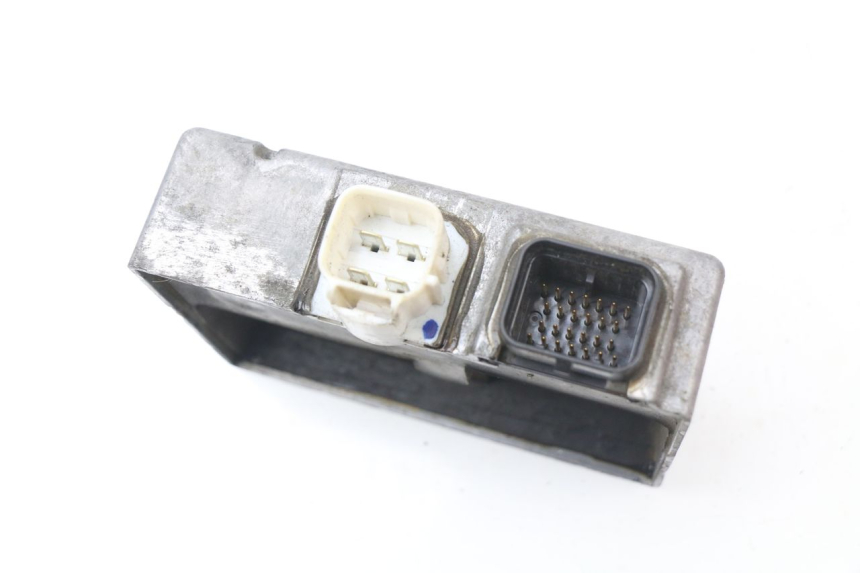 photo de RELAIS ELECTRIQUE SUZUKI BURGMAN 650 (2002 - 2004)