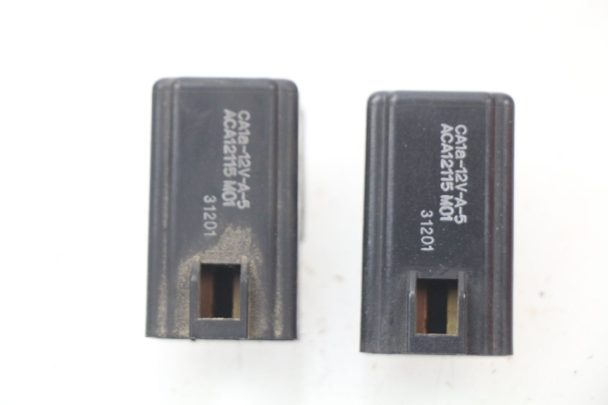 photo de RELAIS ELECTRIQUE SUZUKI BURGMAN 650 (2002 - 2004)