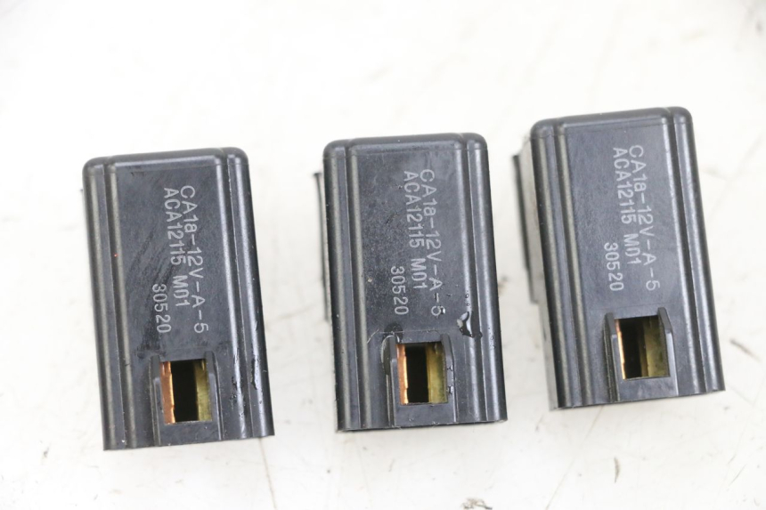 photo de RELAIS ELECTRIQUE SUZUKI BURGMAN 650 (2013 - 2020)