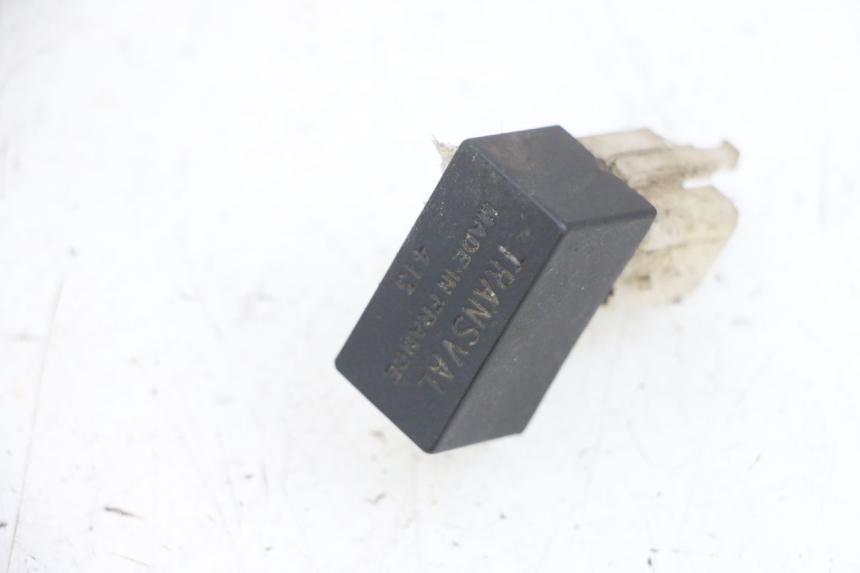 photo de RELAIS ELECTRIQUE PEUGEOT ELYSEO 125 (1999 - 2004) - Vue principale